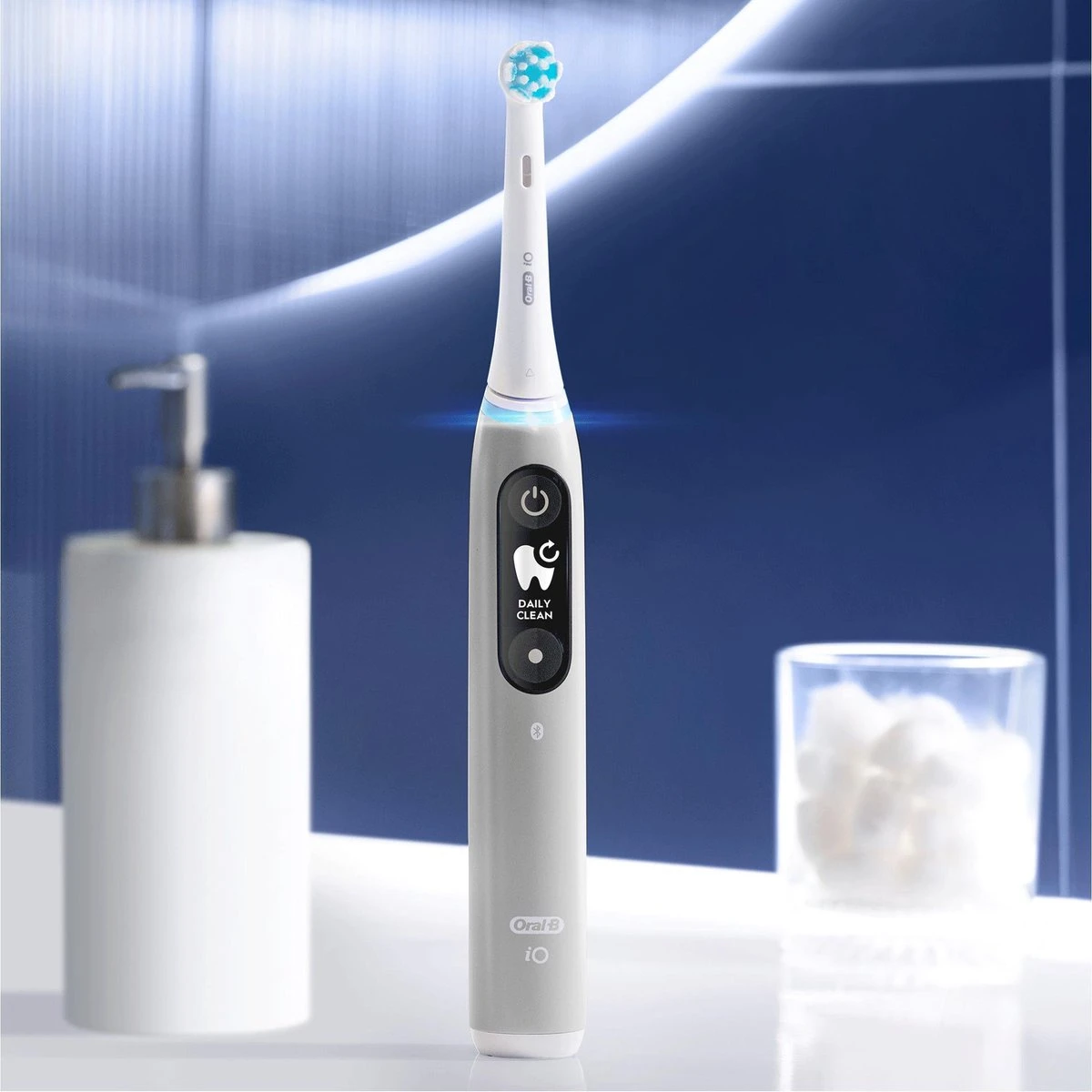 Oral B Oral-B IO - 6 - Opal Grey-Elektrische Tandenborstel Met Revolutionaire Magnetische Technologie Powered By Braun 2 Oral B Oral-B IO - 6 - Opal Grey-Elektrische Tandenborstel Met Revolutionaire Magnetische Technologie Powered By Braun - Afbeelding 2